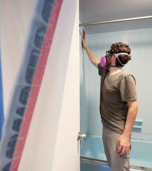 A Mold Inspection Canary technician inspecting a Santa Monica home, demonstrating the benefits of professional mold detection.